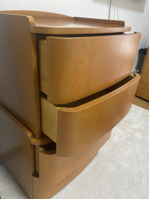 3 mesas de cabeceira + camiseiro