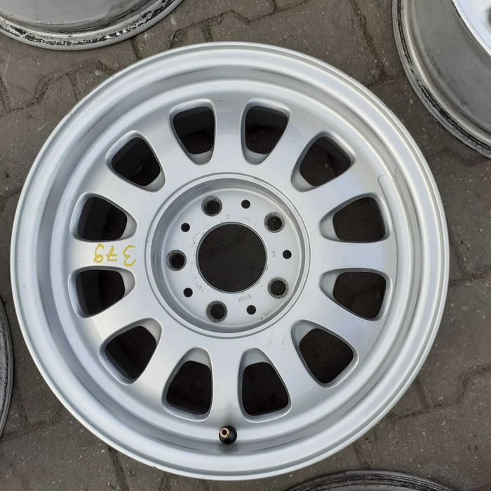 Felga aluminiowa BMW 5x120 7Jx15 ET20 Nr.379