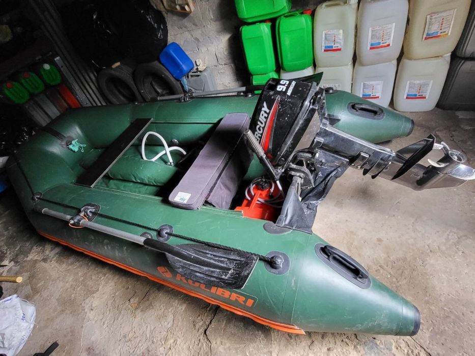 Продам лодку kolibri КМ 330d
