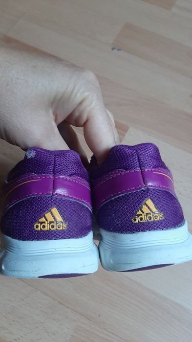 Кроссовки adidas. Р.30, 5; 18, 5 см