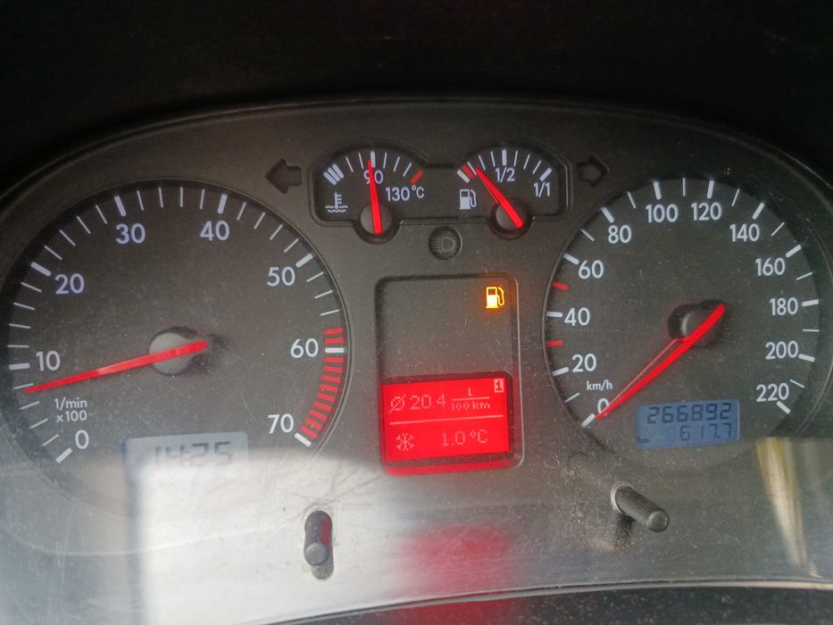 Volkswagen golf 1.4 benzyna bez rdzy zadbany