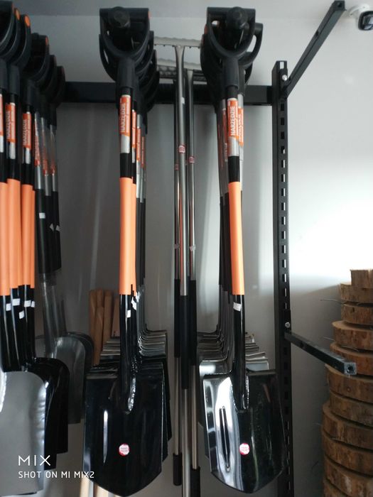 TACZKA BUDOWLANA bardzo solidna I wytrzymała  z grubej blachy !!