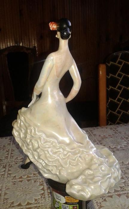 Фарфоровая Статуэтка " Кармен "