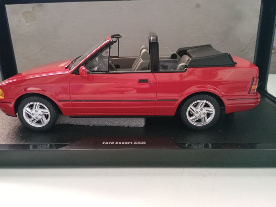 Miniaturas de carros 1.18