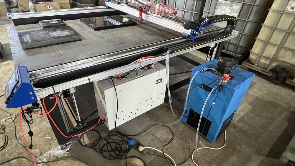 Лазерний Co2 станок по граніту, фанери, тканини. ФОП