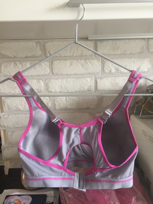 топ спортивный S из Америки 34 В бюст