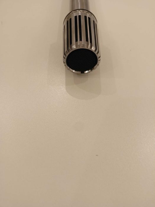 Mikrofon marki Universum