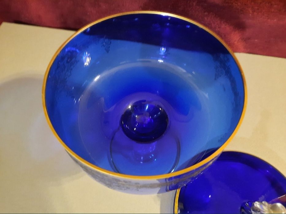 Конфетница на ножке Чешское стекло Ваза времён ссср ретро антиквариат