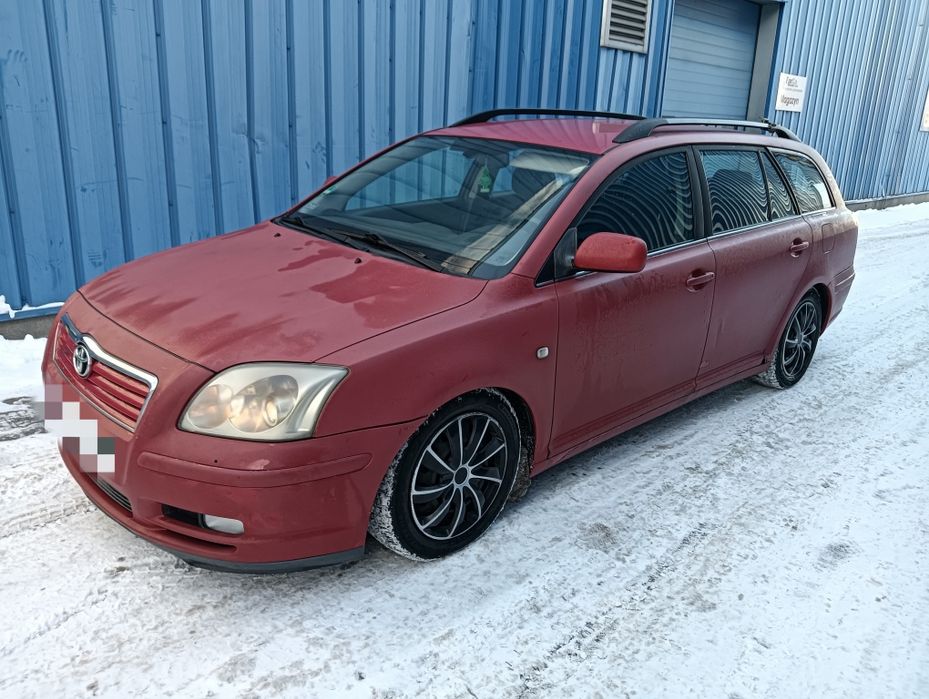 Toyota Avensis  1.8 benzyna 2003 rok kombi