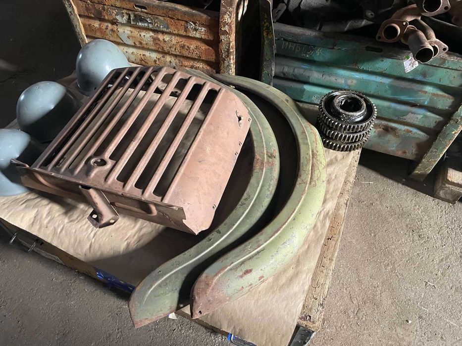 Продам облицовку радиатора ГАЗ 69