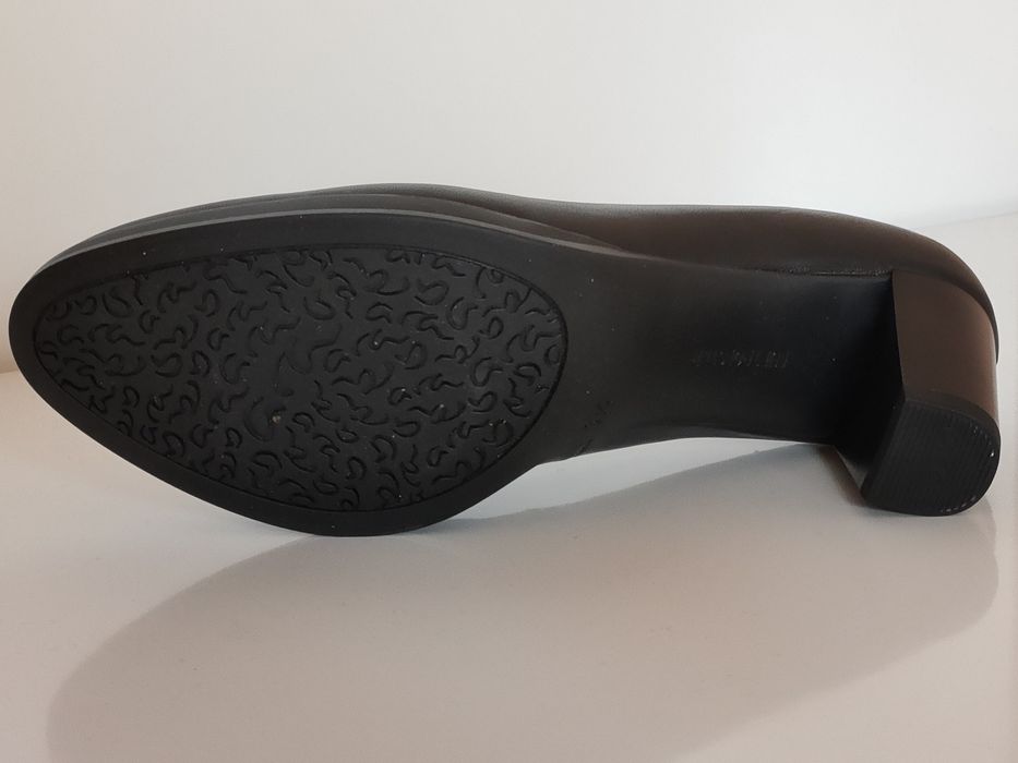 Czółenka Ara półbuty czarne skórzane 36 (model 12- 13436 -05)