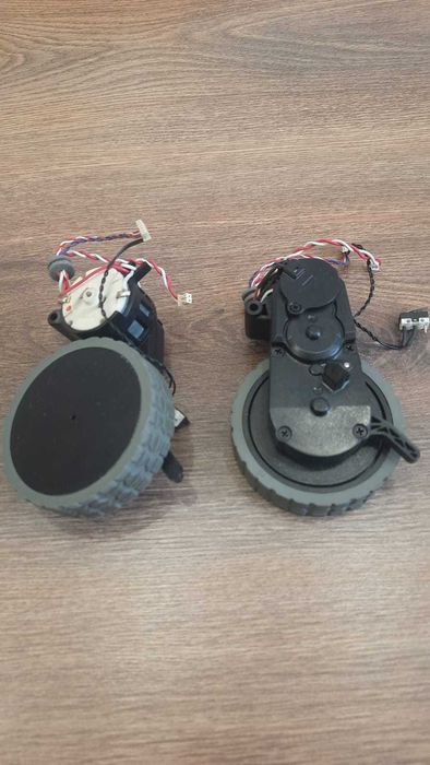 Двигатель основной щетки для пылесоса Ecovacs Deebot