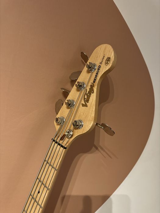 Gitara Basowa Vintage Reissued V96