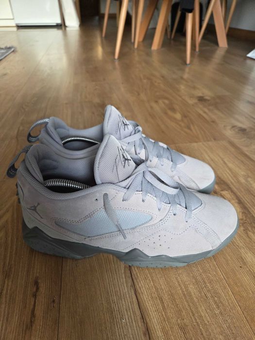 Buty Nike Jordan rozm. 42.5. Szare zamszowe