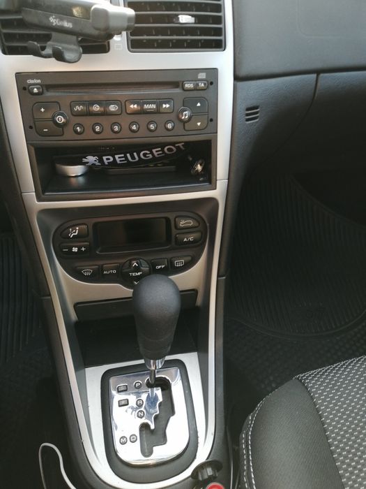 Пежо 307 SW в отличном состоянии. .