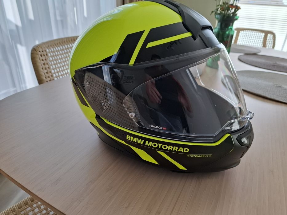 Kask motocyklowy BMW  System 7 Carbon Evo Spectrum Fluor (58/59) - L