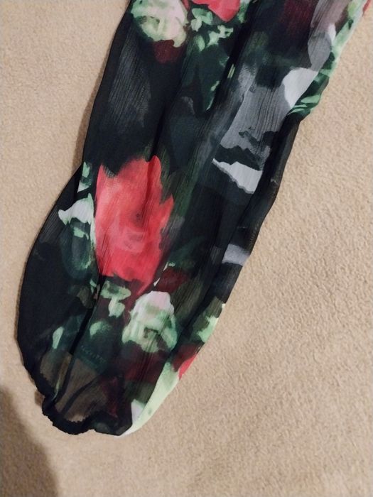 Piękna w ròże bluzka/tunika