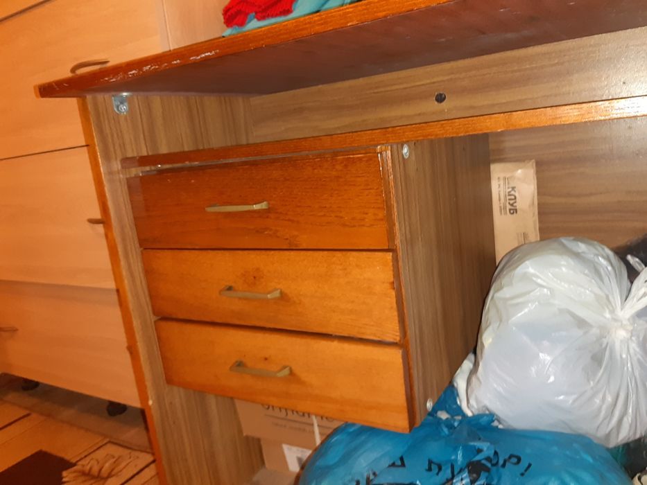 Стол письменный