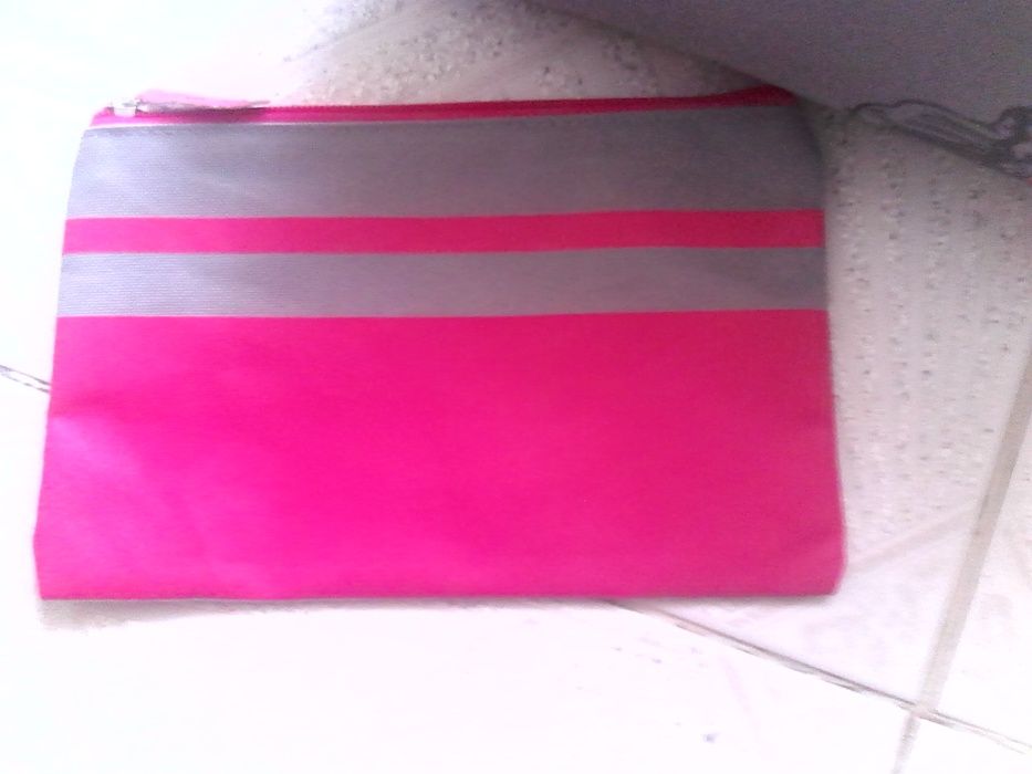 Necessaire