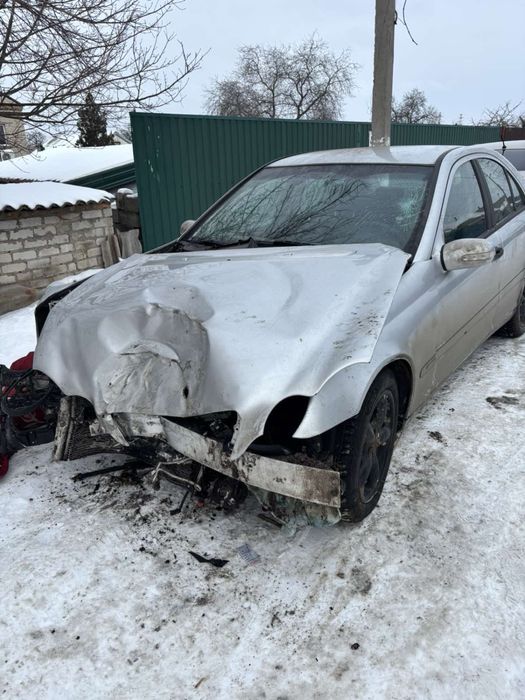 Розборка mercedes c-клас w203 2.2 дизель автомат