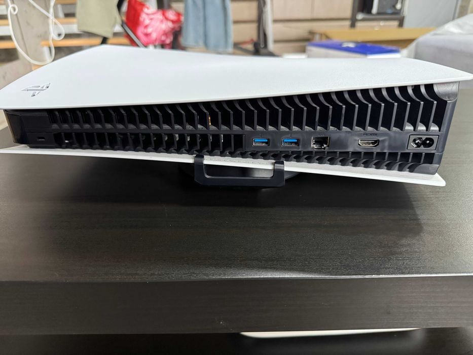 PlayStation 5 (CFI-1008A, Disc), 825gb — ідеальний стан, Gulikit стіки