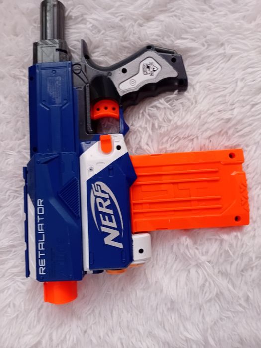Продам бластер nerf retaliator