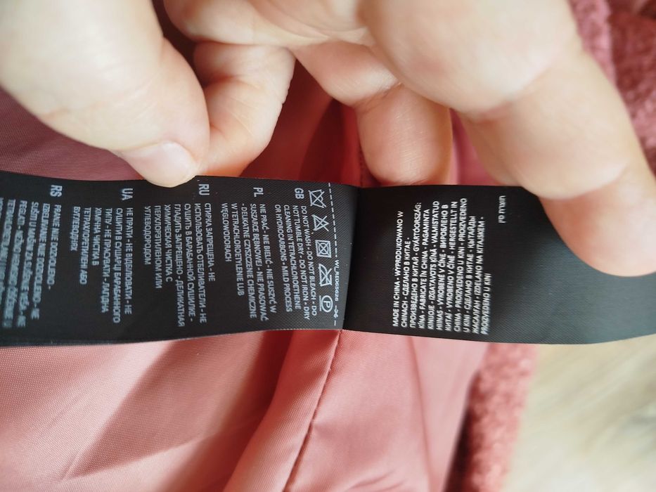 Płaszcz damski z sztucznego baranka Reserved