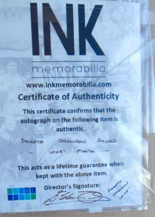 Autógrafo Emoldurado Com Certificado Dakota Johnson