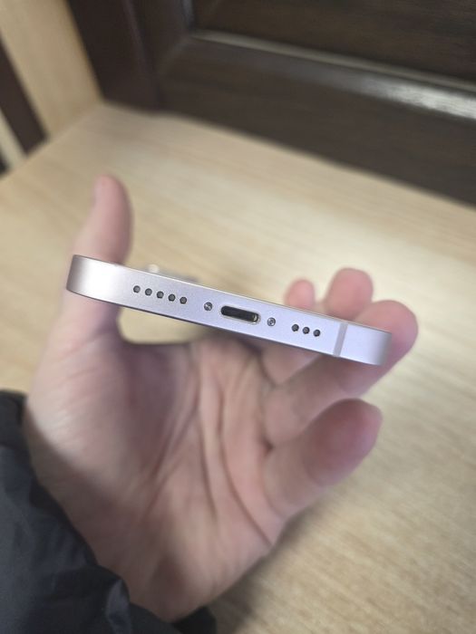 Телефон Iphone 13 128gb