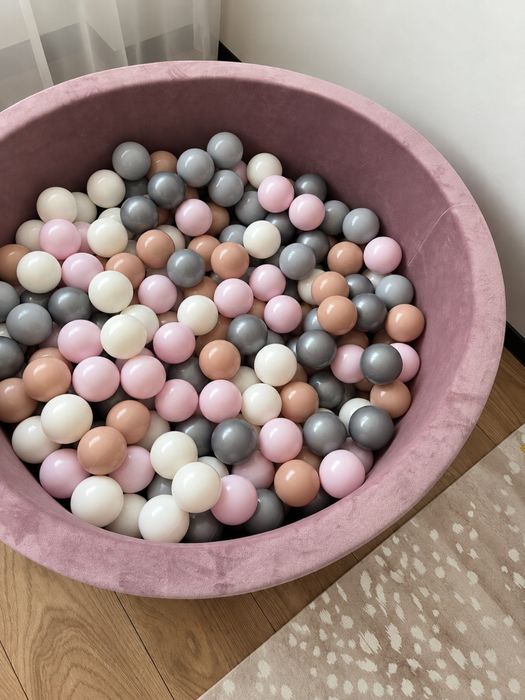 Продам сухий басейн з кульками. Стан ідеальний