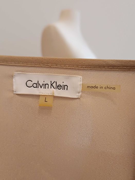 Bluzeczka bez rękawków z cekinami Calvin Klein