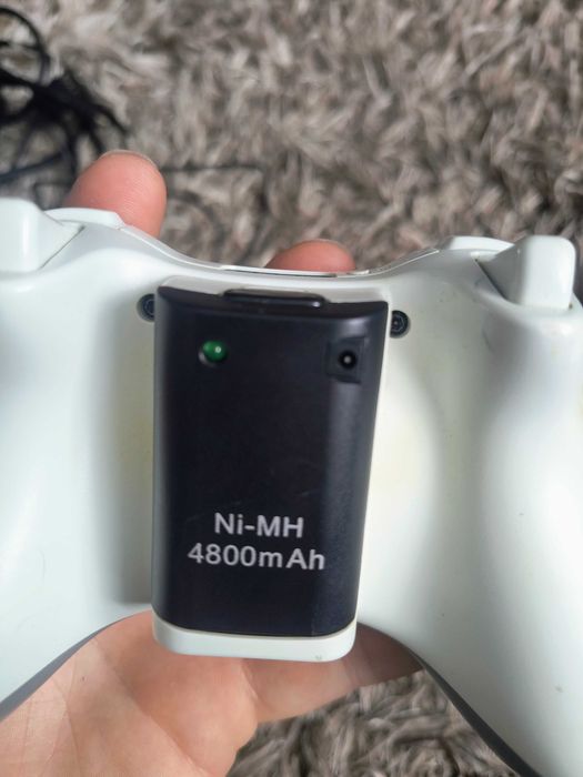 XBOX360 edycja Modern Warfare 3 + 4 Pady + Kinect