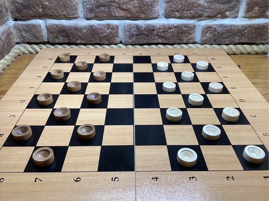 Шахи 3в1  + шашки нарди  дошка 51х52,5см