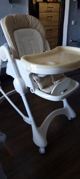 Стільчик для годування Carrello Caramel