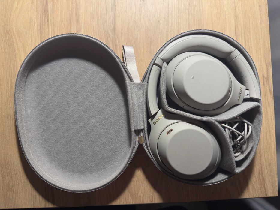 Sony WH-1000XM4