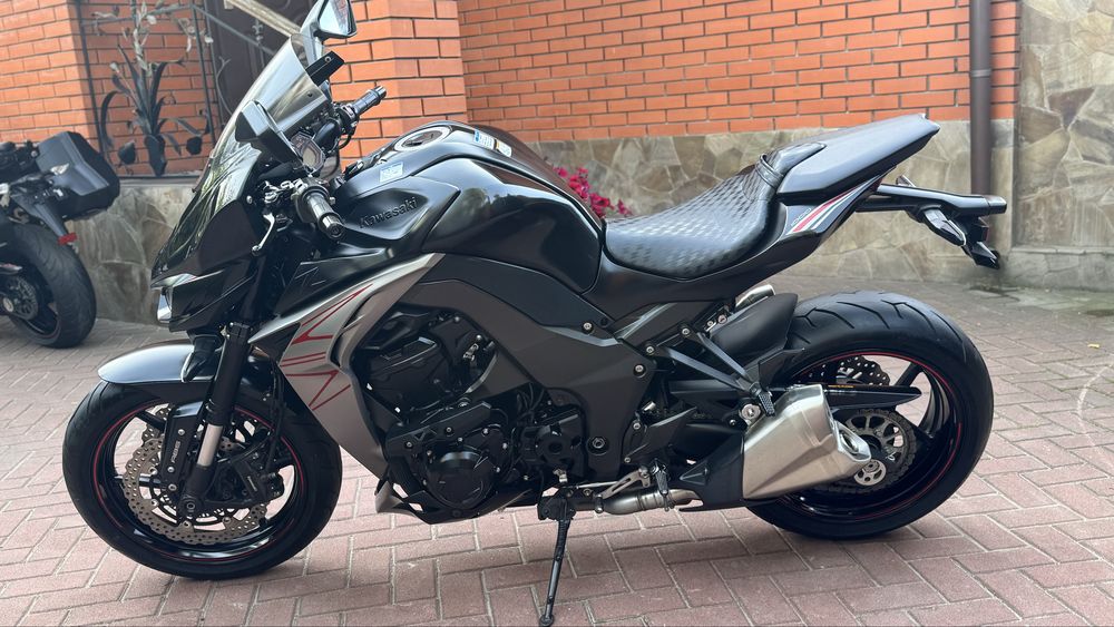 Kawasaki Z1000 пробіг 15728 км