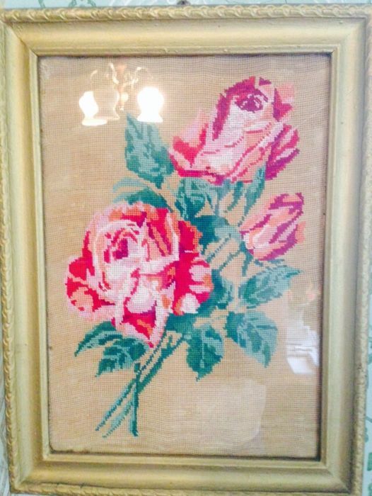 Картини вишивані в рамці