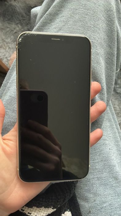 iphone 11 б/у стан нормальний