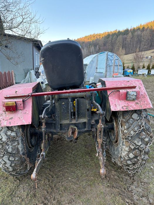 Traktor s 15       ..