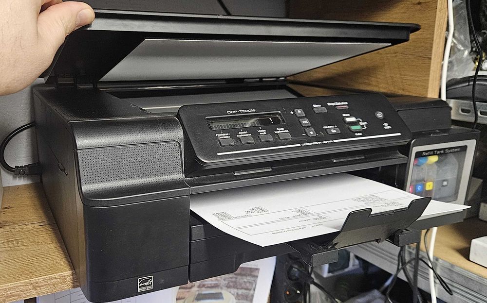 Sprzedam drukarkę Brother DCP-T500W – do serwisu (kolory nie drukują)
