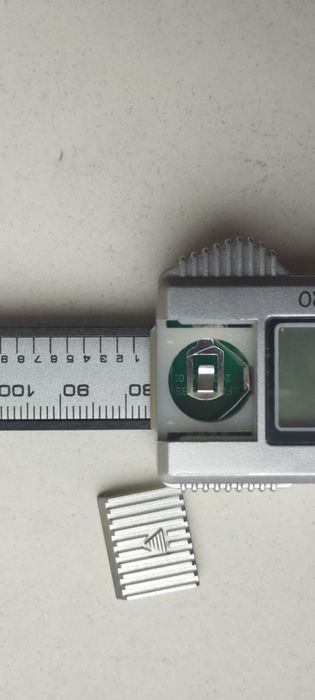 Электронный штангенциркуль