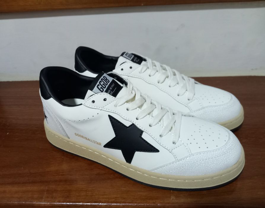 Sapatilhas Golden Goose - tamanho 42
