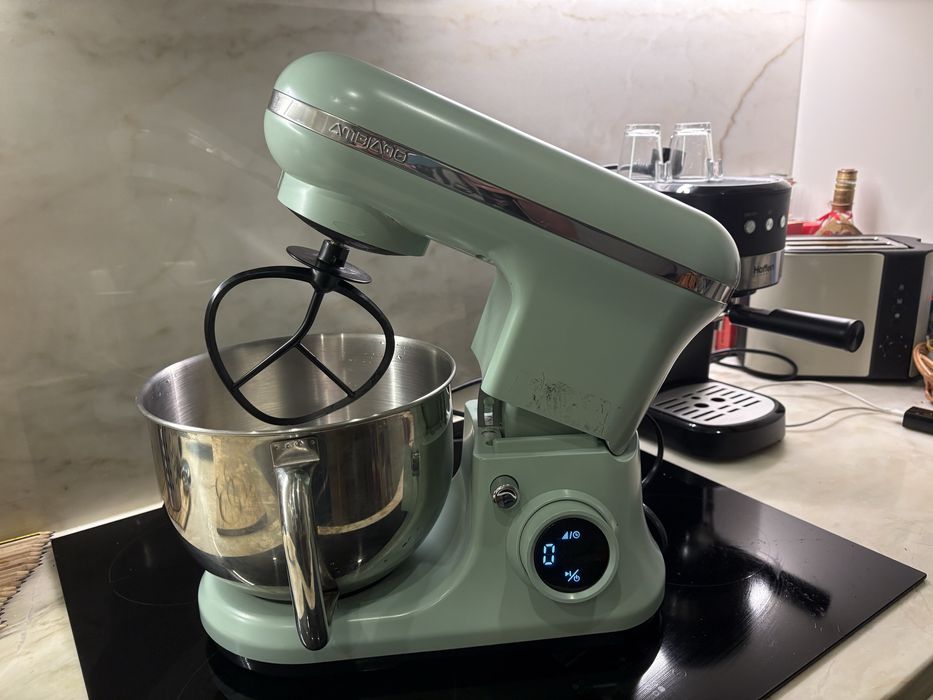 Batedeira nova verde