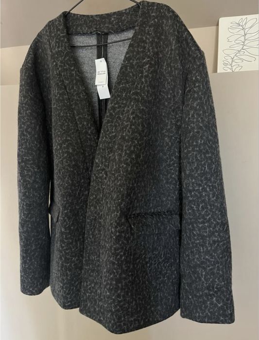 Піджак,пальто сірий 46 розмір