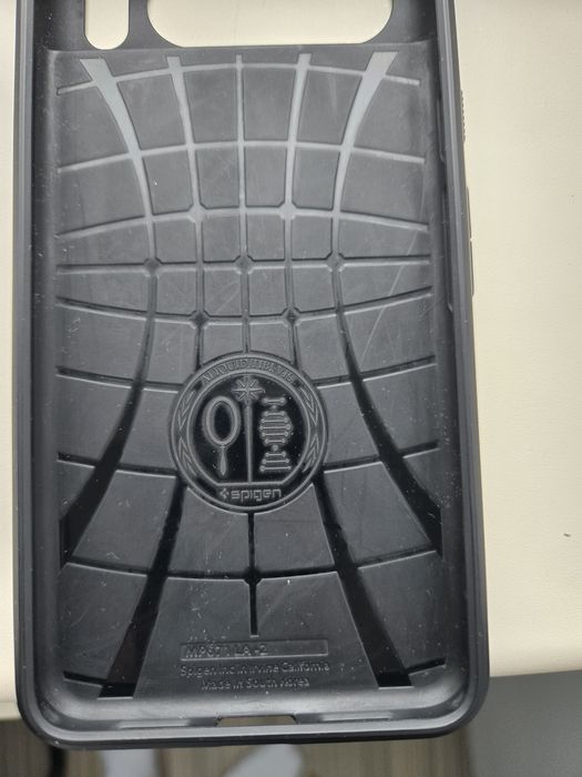 Чохол spigen pixel 8 pro