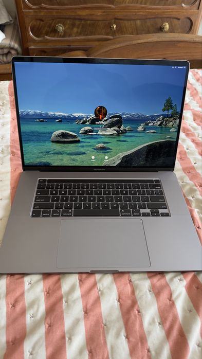 Apple MacBook Pro 2019 | 16" |