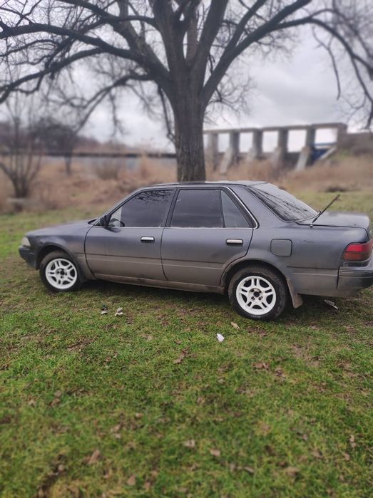 Тойота Королла автомат 92 г.