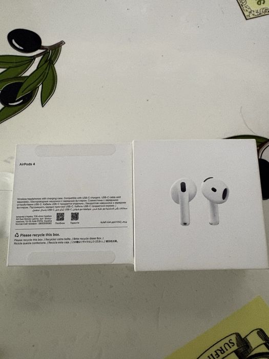 AirPods 4 2025 в гарному стані