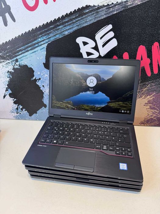 Робочий ноутбук з LTE/легкий/шустрий/є кількість/Type-c/Fujitsu U729