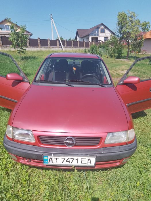 продаж Опель Астра